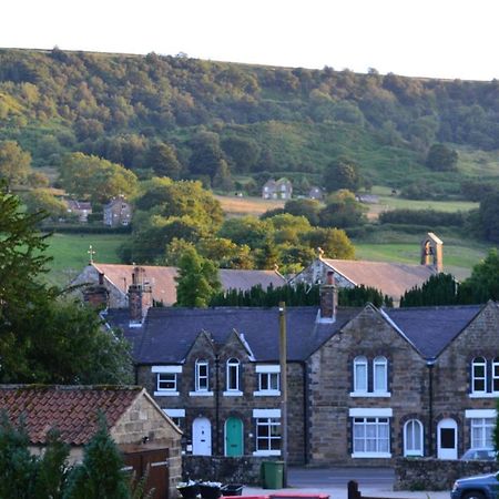 Host & Stay - Rosella Cottage Pickering Bagian luar foto