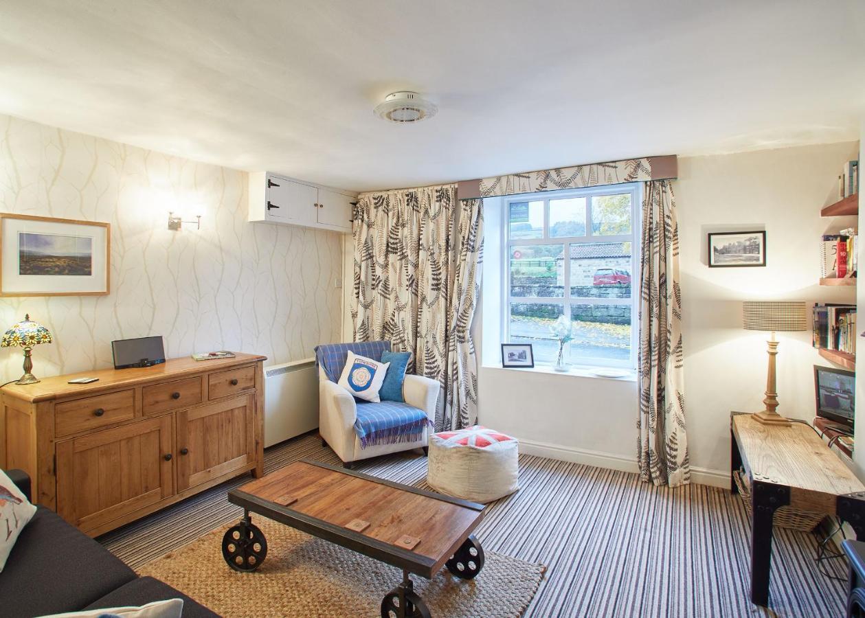 Host & Stay - Rosella Cottage Pickering Bagian luar foto