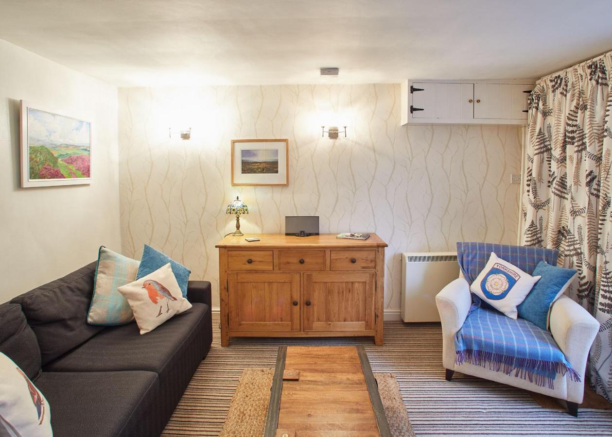 Host & Stay - Rosella Cottage Pickering Bagian luar foto